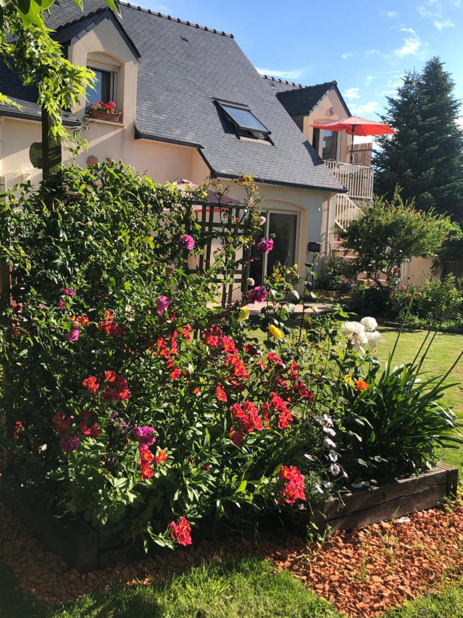 Villanna Saint Anne-dʼAuray Extérieur photo